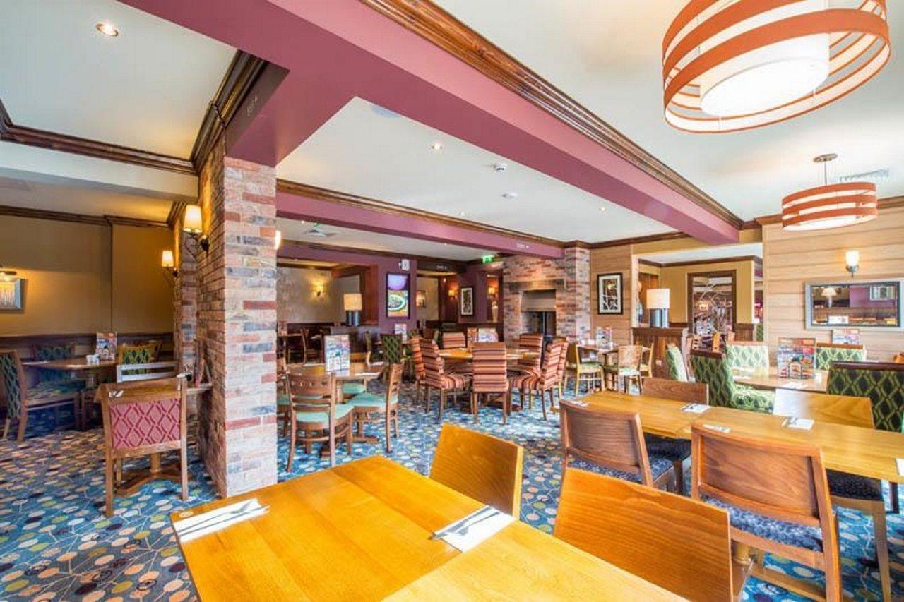 Premier Inn London Бекслихийт Екстериор снимка